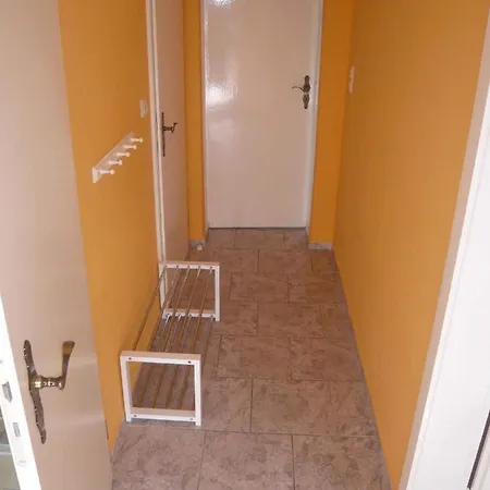Fuhlendorf 2 Apartment